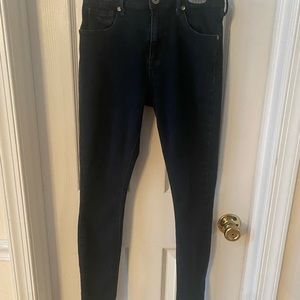 Bullhead Denim Co. Jegging Jeans women’s junior size 5.